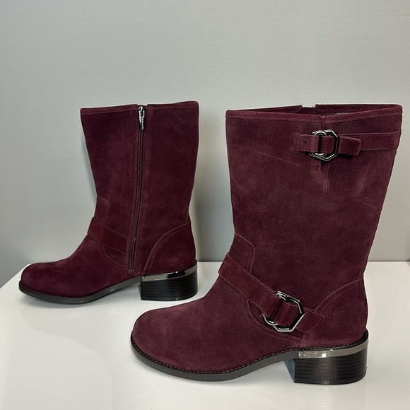 Vince Camuto Wadelyn Burgundy Suede Boots Size 9.5W - Picture 3 of 16
